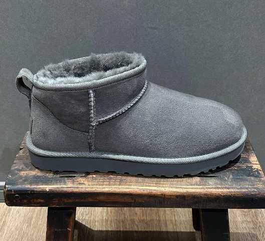 UGG Classic Ultra Mini Boot r.40