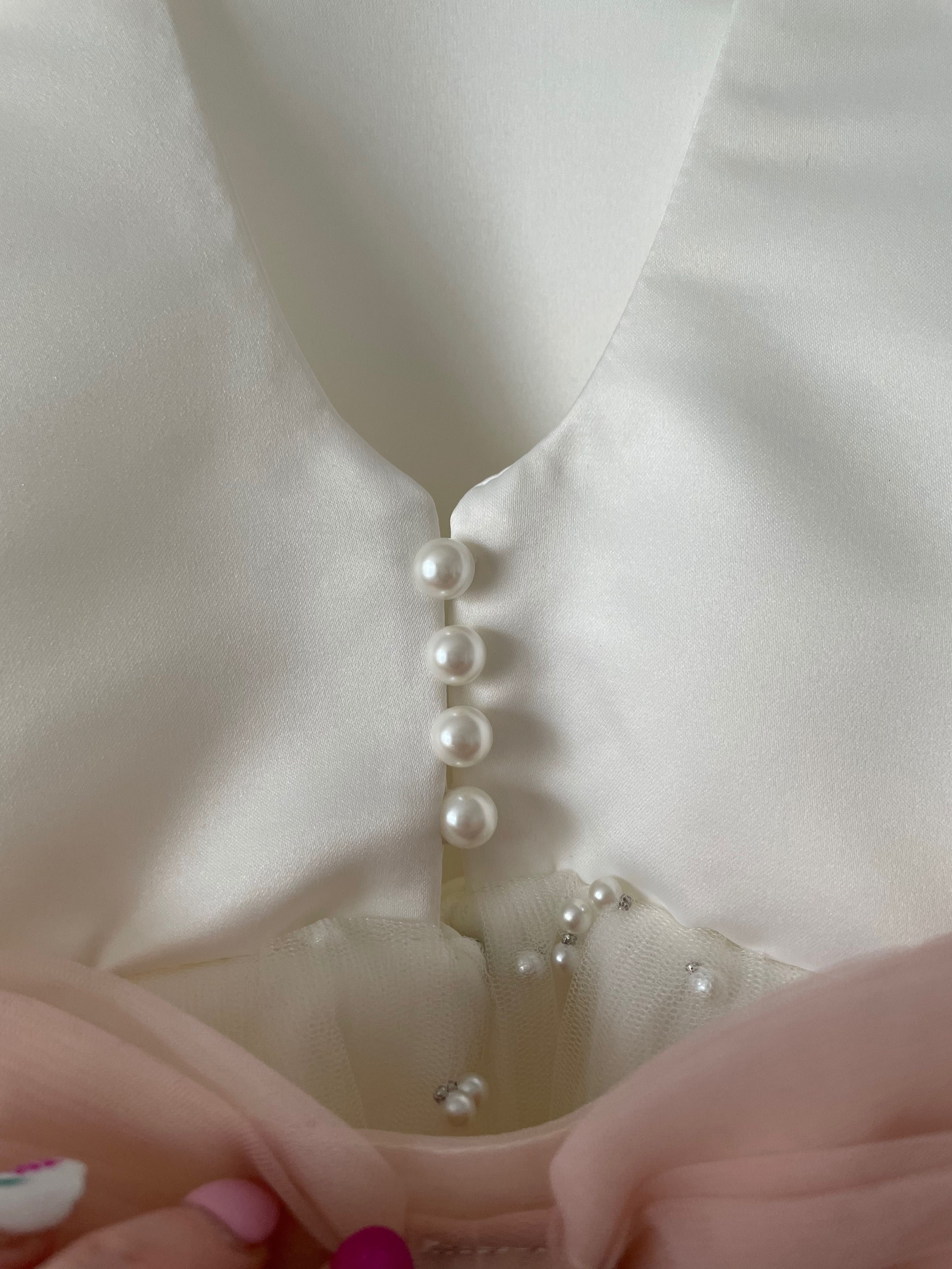 Sukienka roz 98 biała z kokarda perełkami tiulem piękna