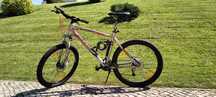 Vendo bicicleta de montanha Giant Revel 3 em excelente estado