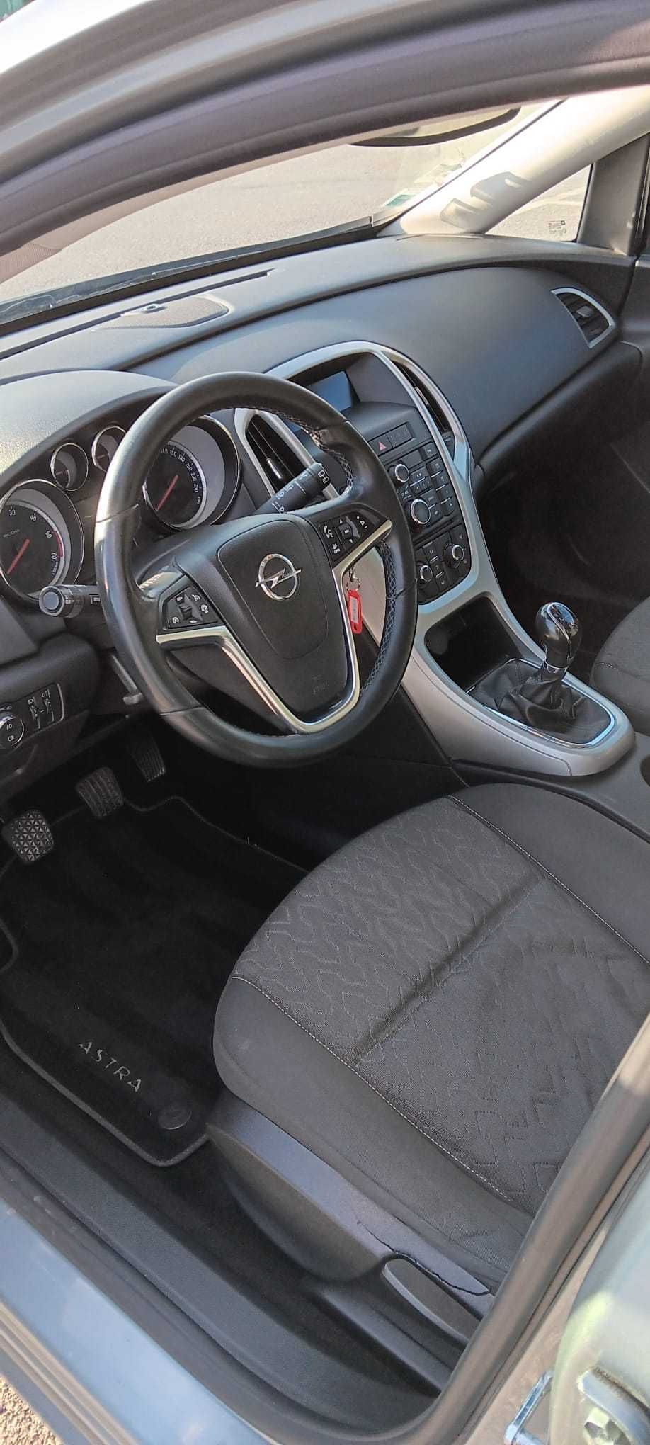 OPEL ASTRA SPORTS TOURER