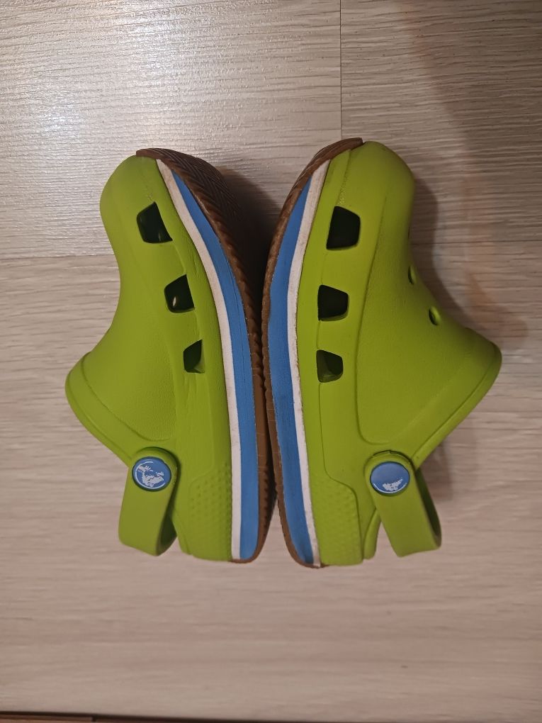 Zielone buty Crocs 6/7 rozm. 22/23