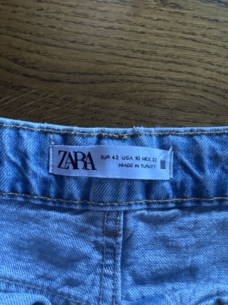 Джинси  Zara розмір 42