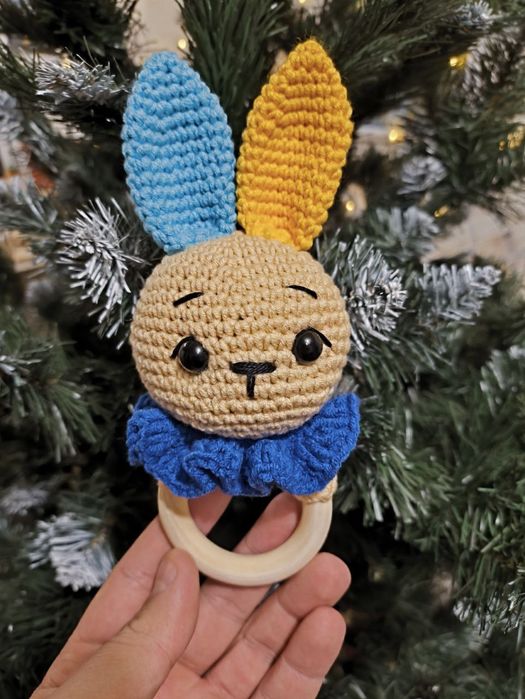 Детская погремушка крючком