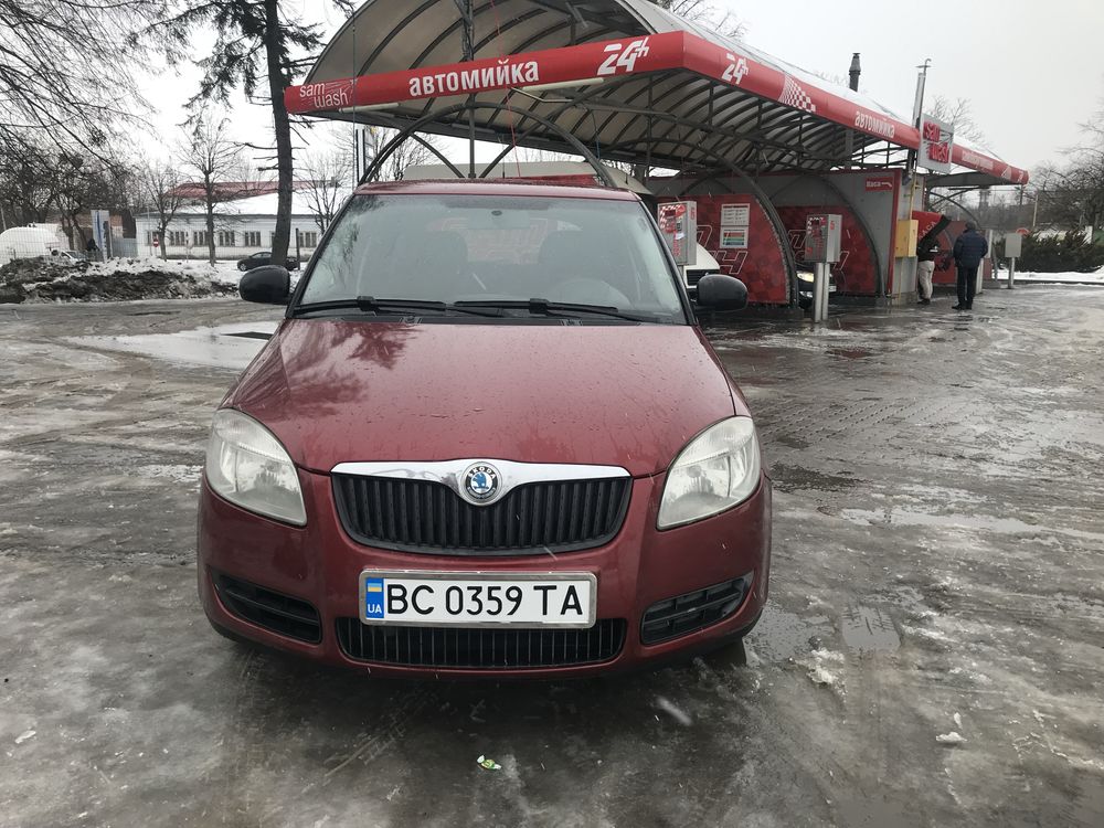 Шкода фабія skoda fabia