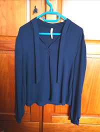 Blusa azul escura Bershka, tamanho XS