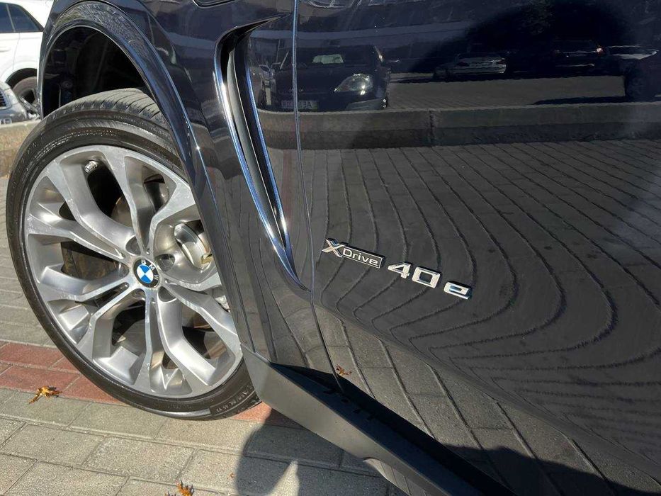 BMW X5 2016 Гибрид 2,0 бензин