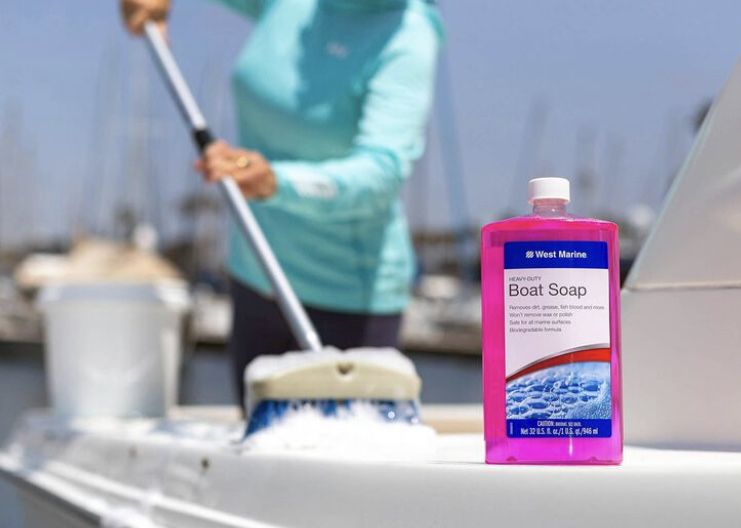 Amerykański szampon do mycia łodzi i jachtów Boat Soap West Marine