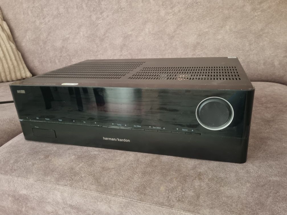 Amplituner harman kardon