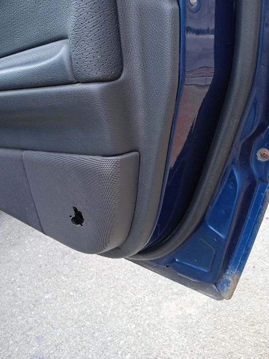 Смарагдовий  Мерседес-Веnz  С200 купе автомобіль на  газу