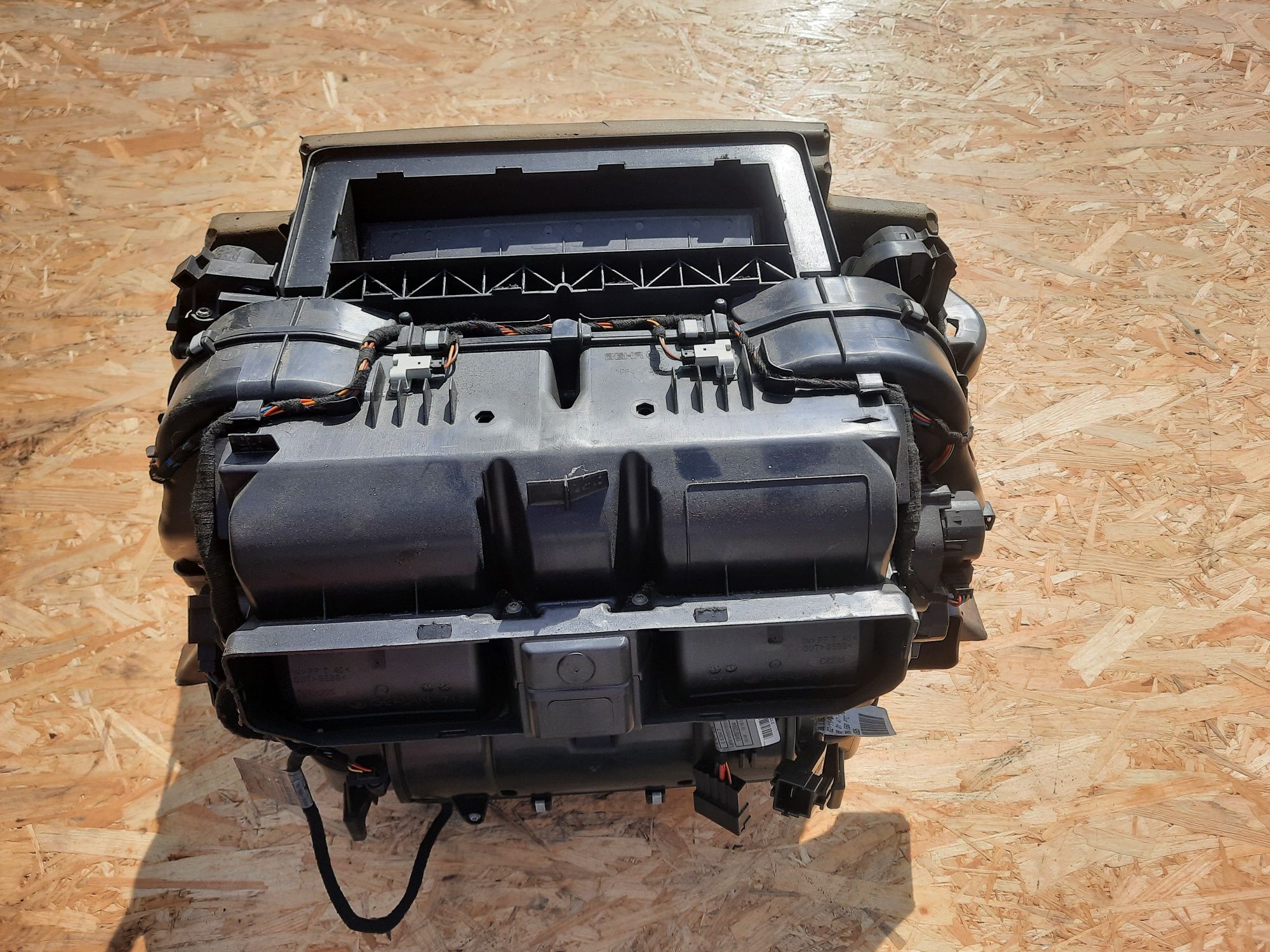 Nagrzewnica Kompletna BMW E60 E61 HIGH PCT Dwustrefowa