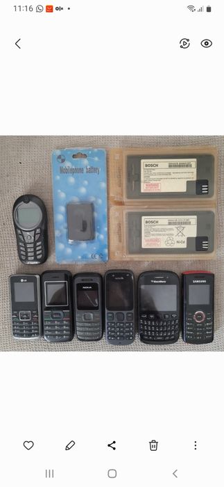 Lote telemóveis e baterias antigos