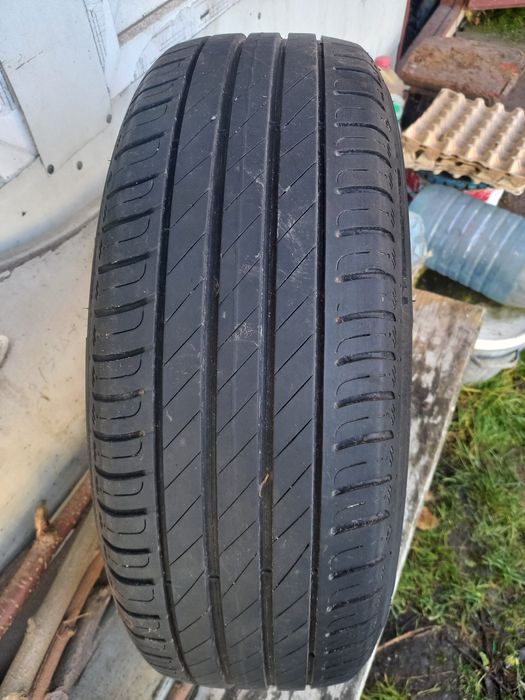 Резина з дисками дачія логан р 15