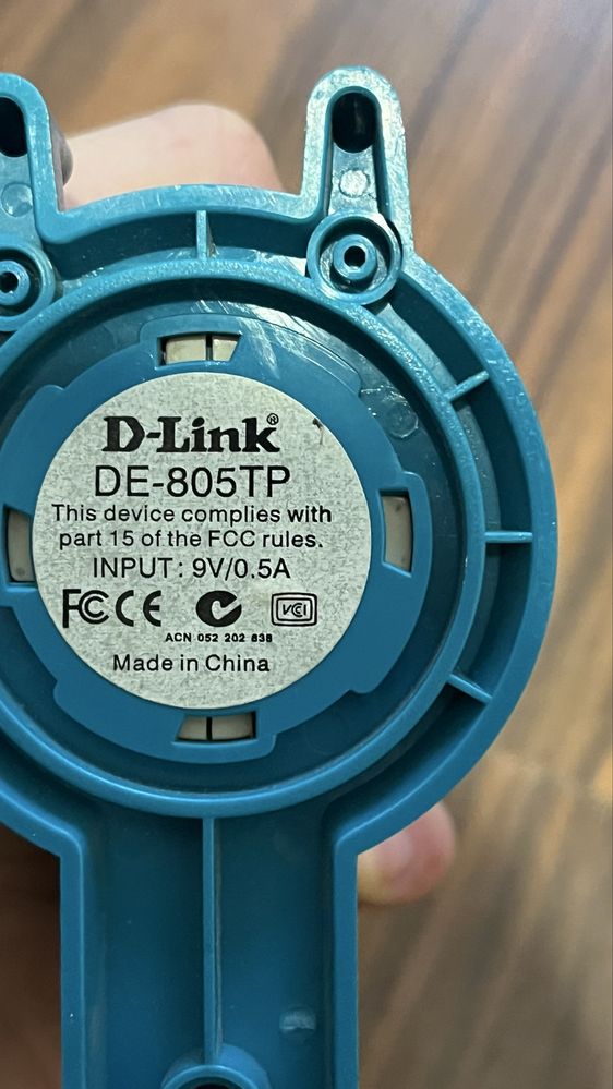 Switch/Router D-Link DE-805TP