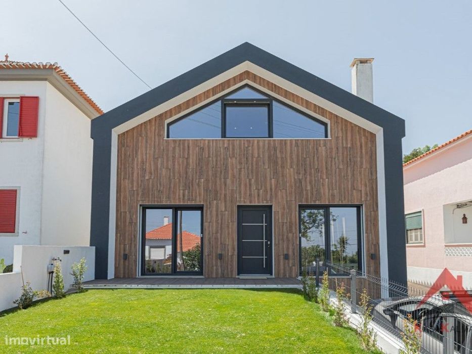 Arrenda-se Moradia em Palmela - Conforto e Excelente Localização