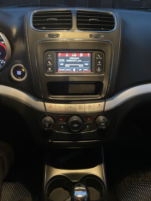 DODGE JORNE 2016 р 2.4 АТ