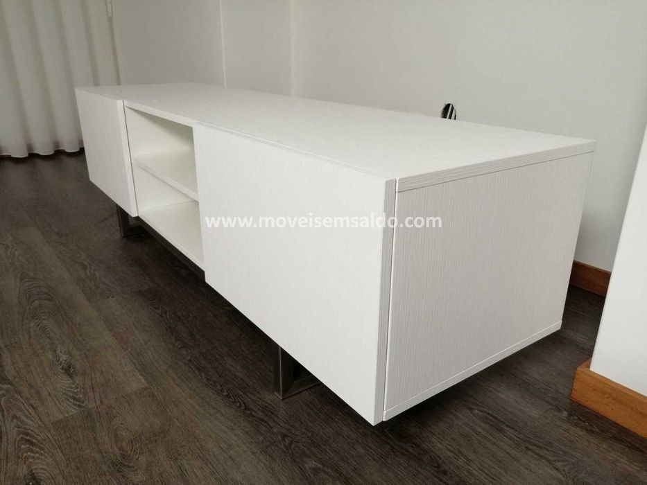 Base de Tv Lacadas ou Madeira - Fabricamos todas medidas e materiais