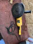 Rebarbadora DeWalt e EinHell