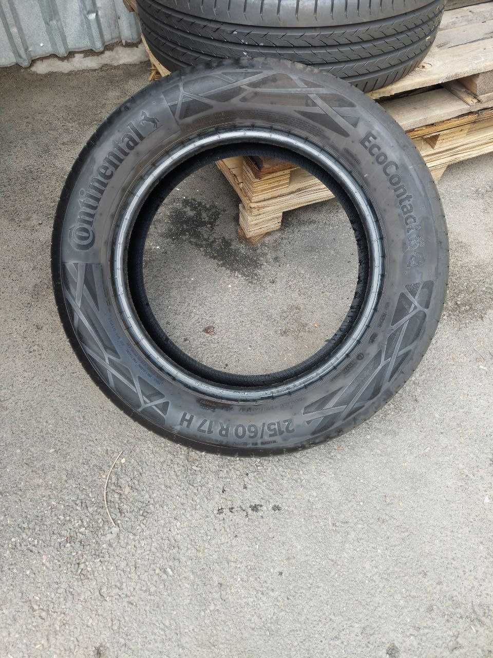 Шини б/в 215 60 R17 Continental EcoContact 6Q