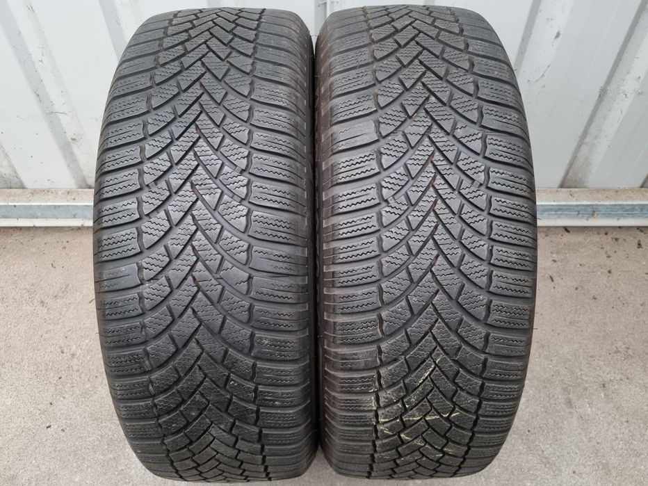 Opony używane ZIMOWE 235/55/18 Bridgestone  200zł/2szt.