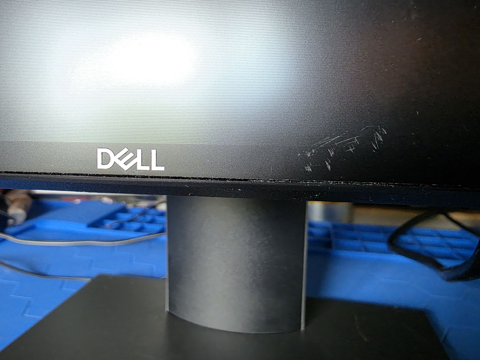 2x monitor DELL U2419H
