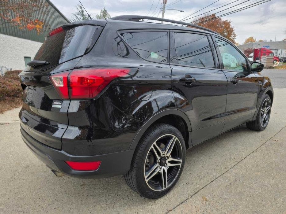 Ford Escape SEL      2019