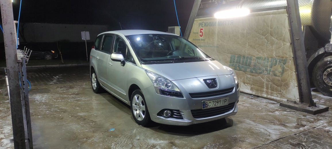 Peugeot 5008 2.0 hdi 2010 (150к.с.)