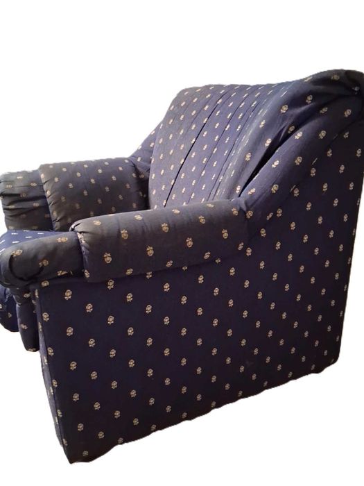 Poltrona em Tecido - Azul e branco