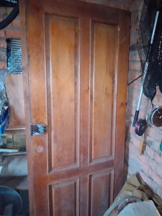 Вхідні дерев'яні двері 80 на 200