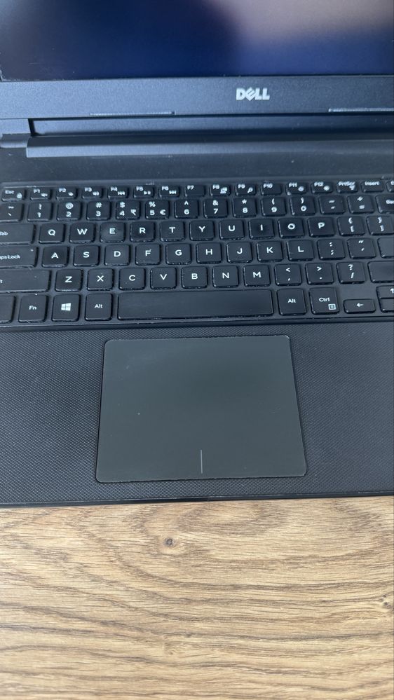 Dell Vostro 3568 i3-6100U 8gb ddr4 256ssd 15,6 ledhd mat wifi dvd hdmi
