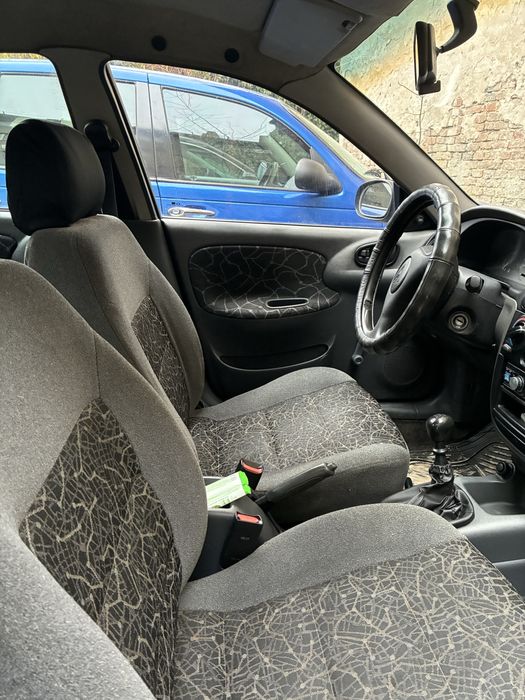 Автомобіль Daewoo Sens