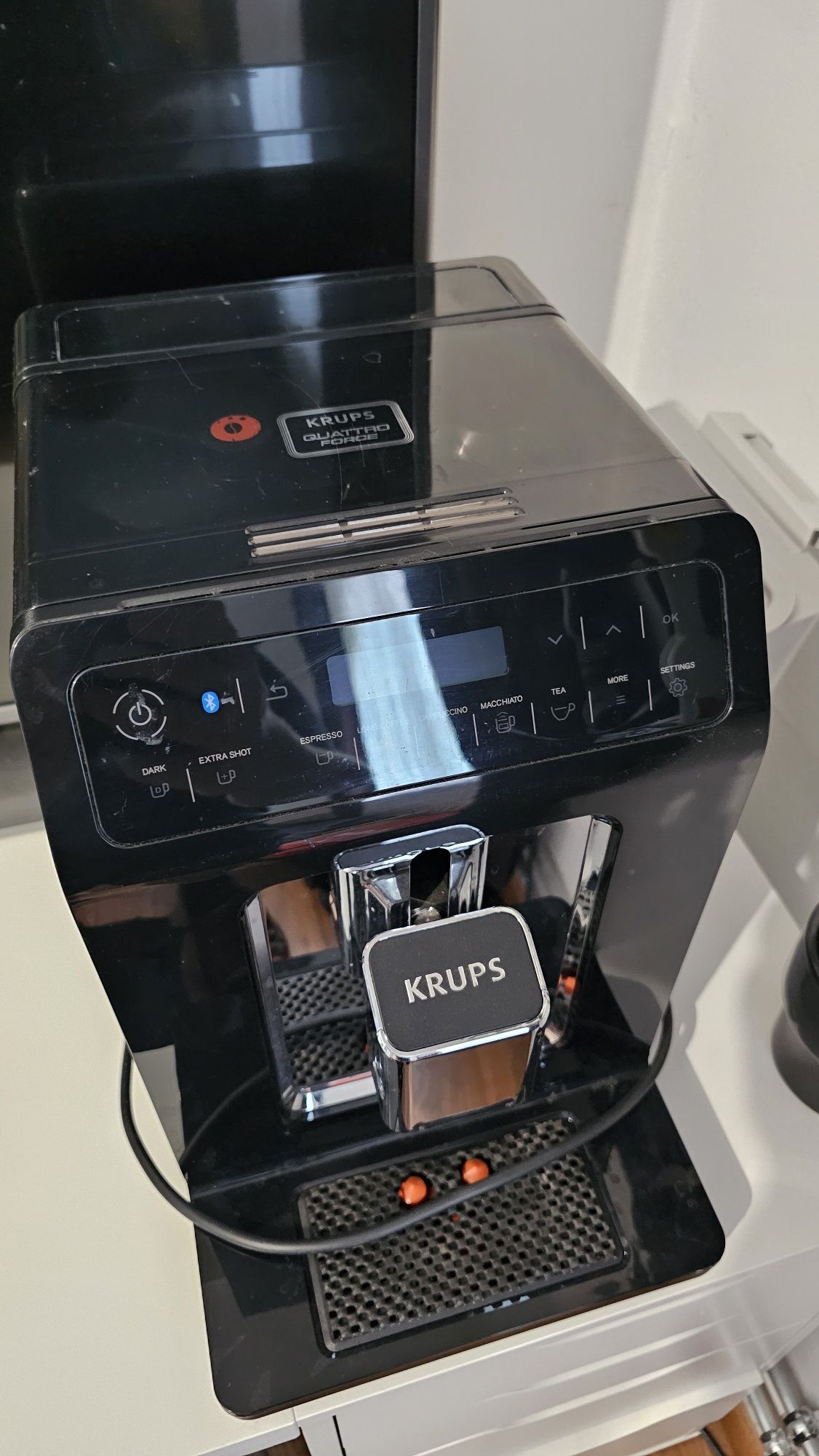 Ekspres do kawy KRUPS Evidence EA8938, bluetooth.