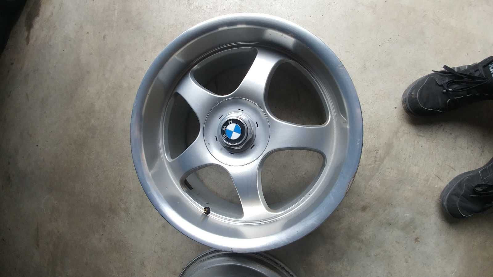 Jantes raras Borbet em 18x8 de aba larga