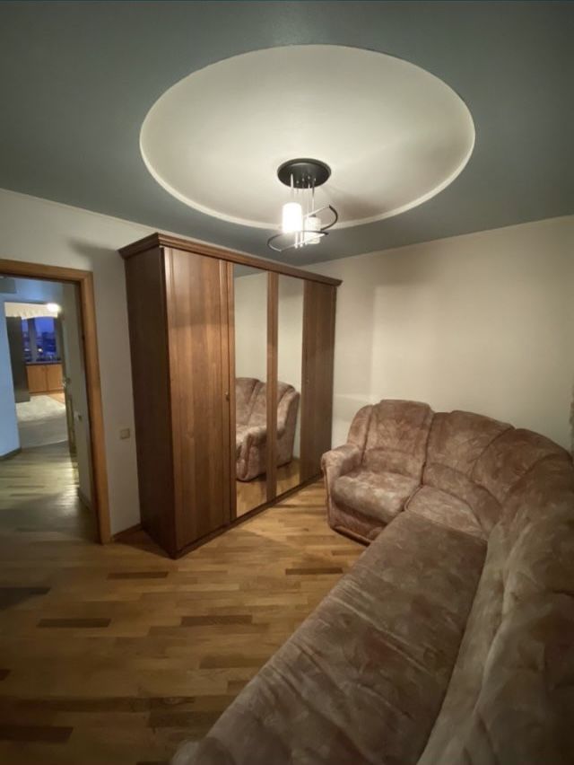 Продам 4 ком кв метро 23 Августа! СНИЖЕНИЕ цены!