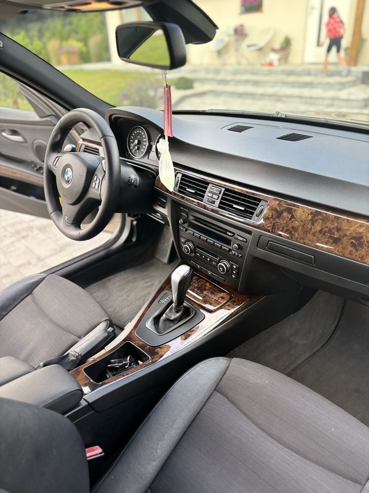 BMW E91 325xi Touring 2007r 4x4 218KM Automat