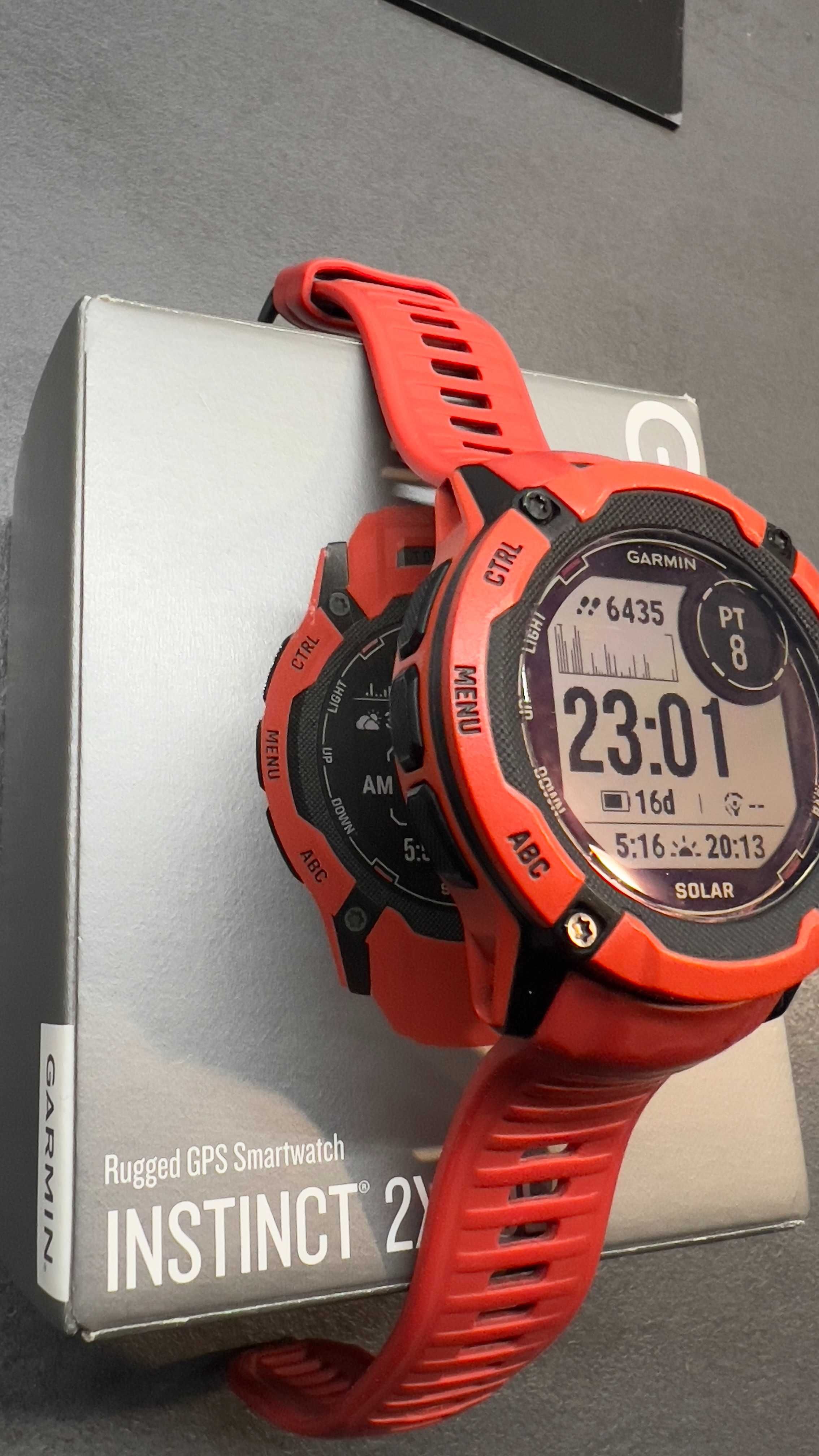 Garmin Instinct 2X Solar Flame Red – stan bdb, komplet
