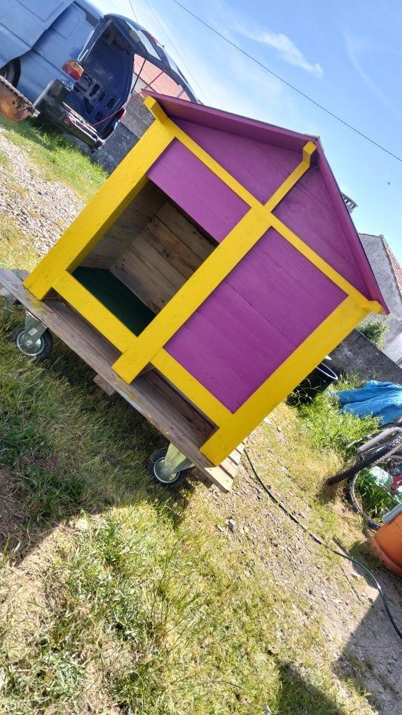 Casa para cao de porte medio