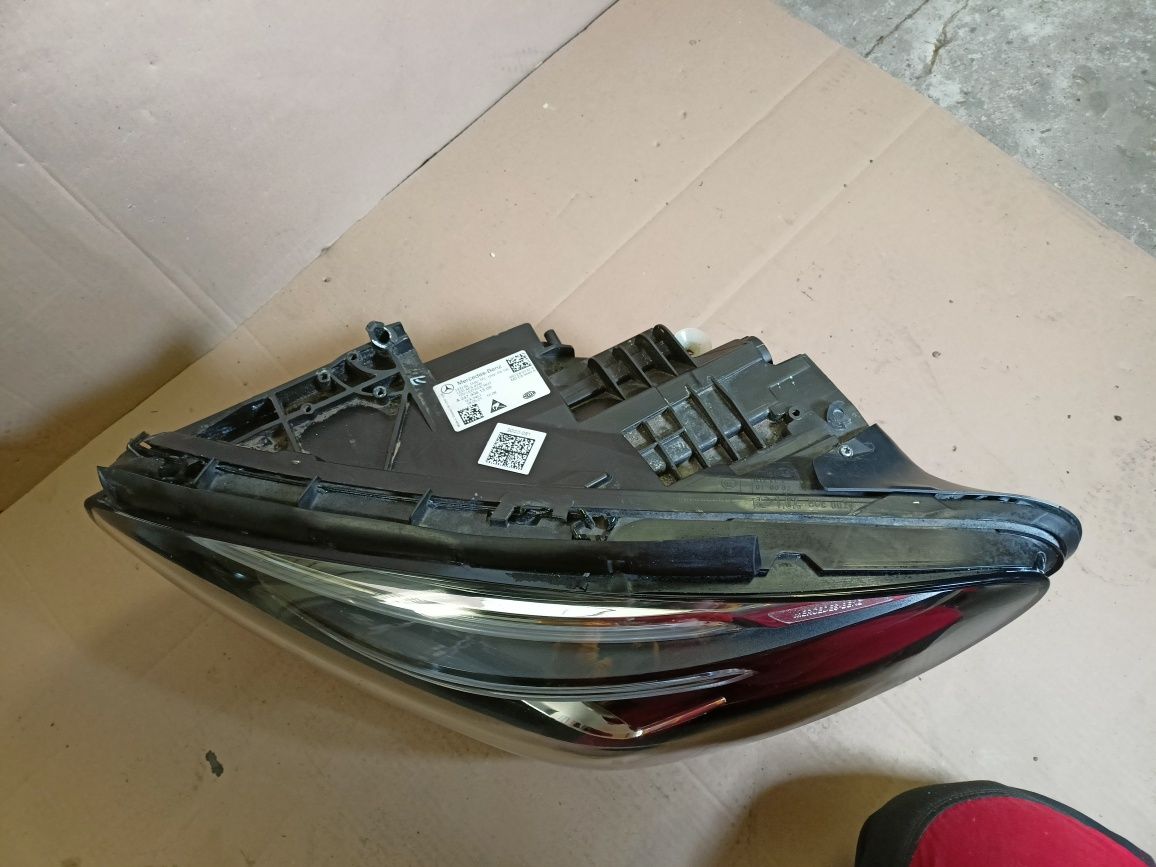 Mercedes B-KLASA W247 18- lampa lewy przód lewa przednia EU LED