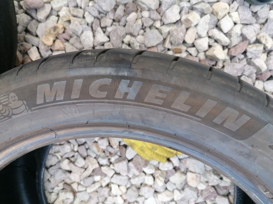 275/40/19 Michelin Pilot Sport 4S