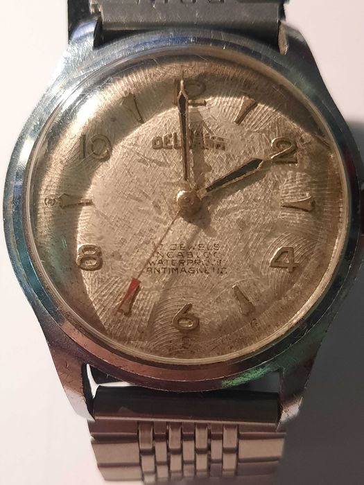 Zegarek Delbana z lat 50-tych - 17 kamieni