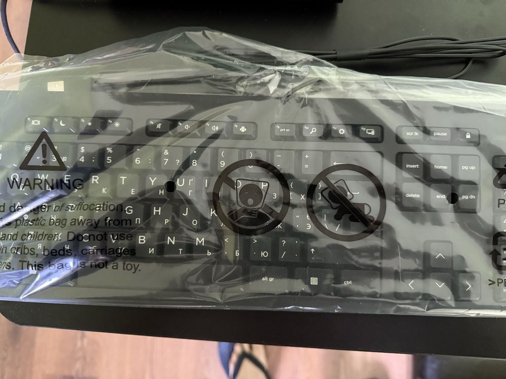 Настільний ПК HP Pro Mini 260 G9, Монітор 23.5 Samsung S24F350F