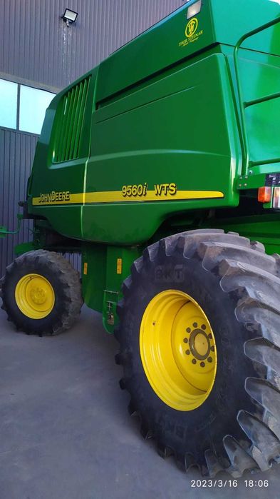 John Deere 9560i WTS (2005) – profesjonalny sprzęt rolniczy