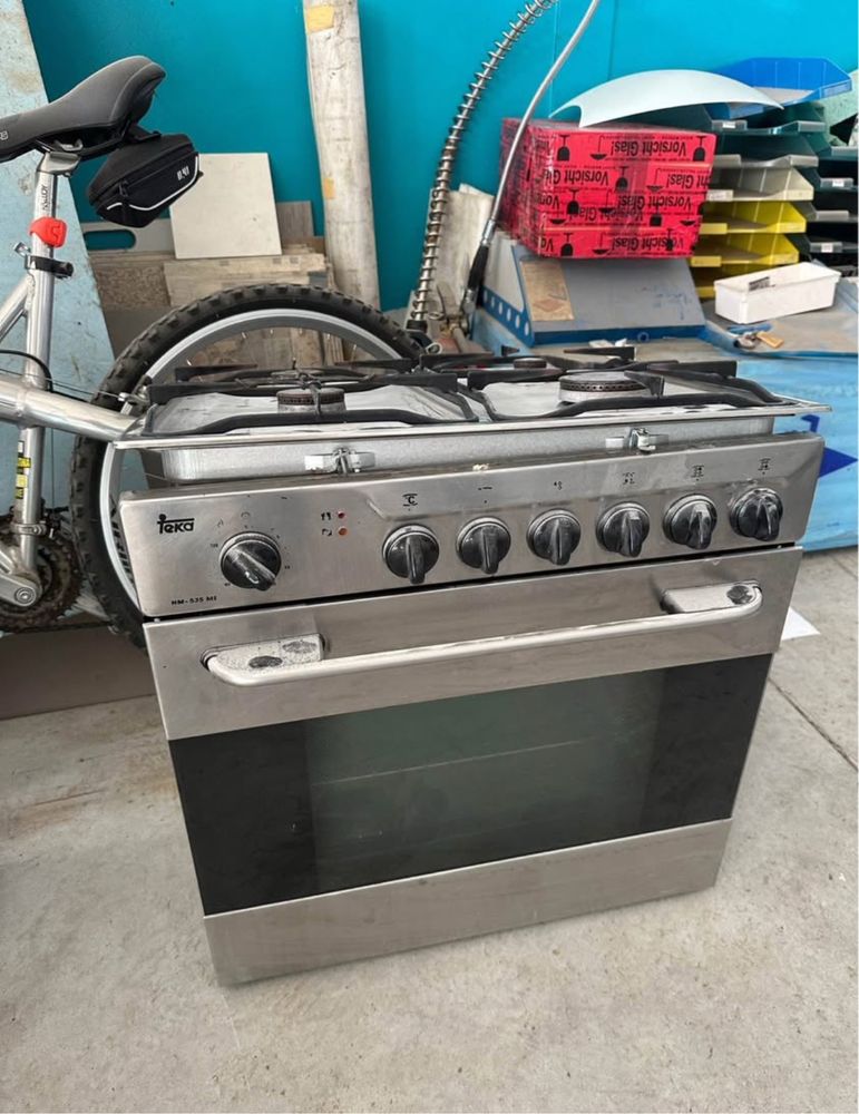 Placa + forno Teka