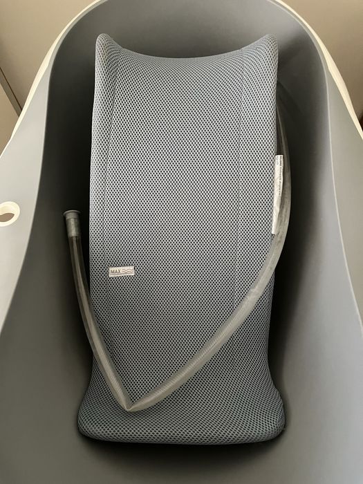 Wanienka Beaba ze stelażem + leżaczek i rurka odpływowa