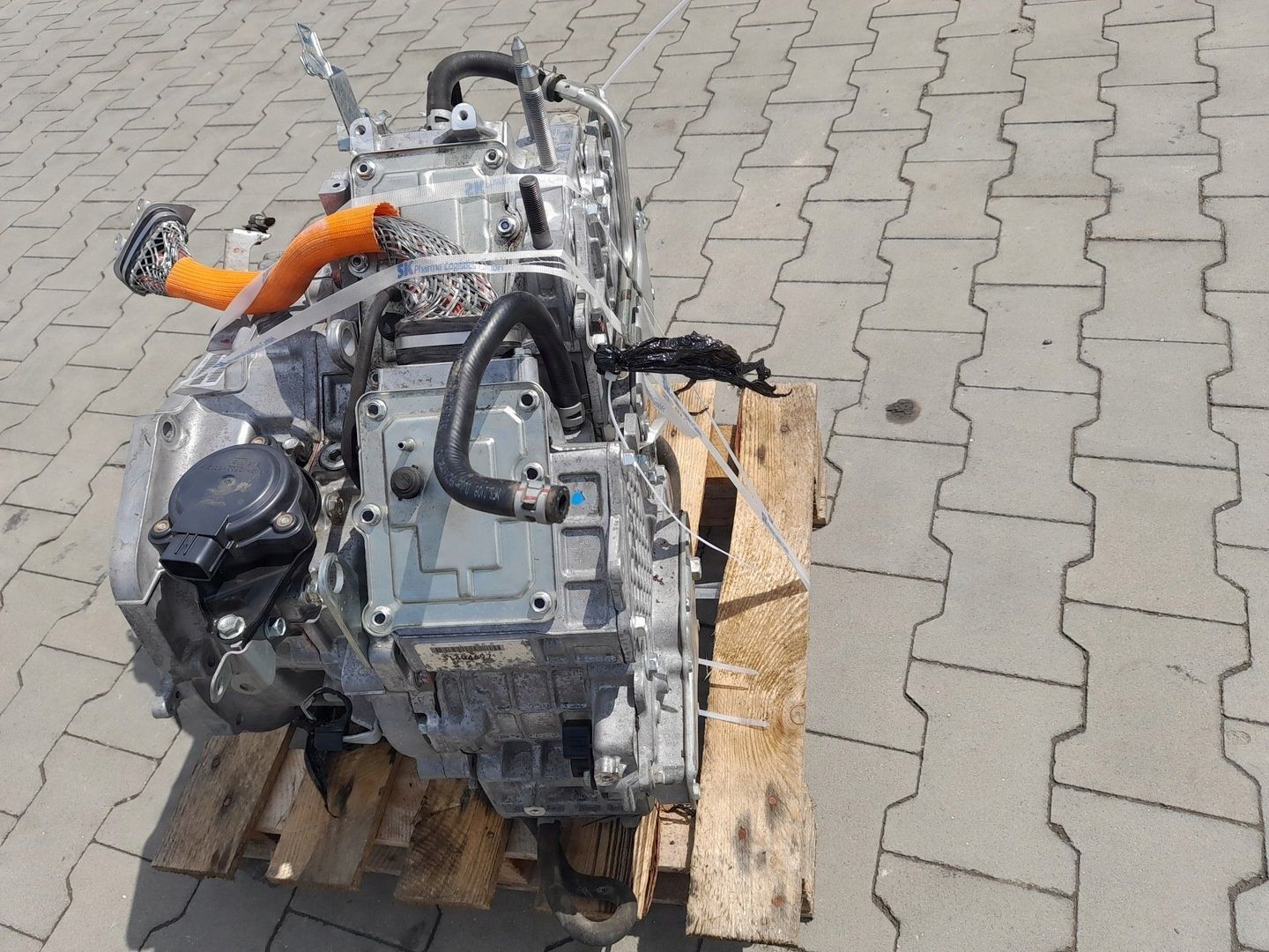 SKRZYNIA BIEGÓW AUTOMAT 2.4 HYBRID F1EKA-1-A1Z MITSUBISHI ECLIPSE CROSS 21R
