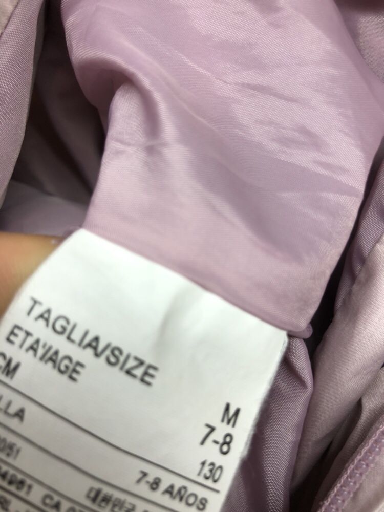Продам детскую ветровку Benetton