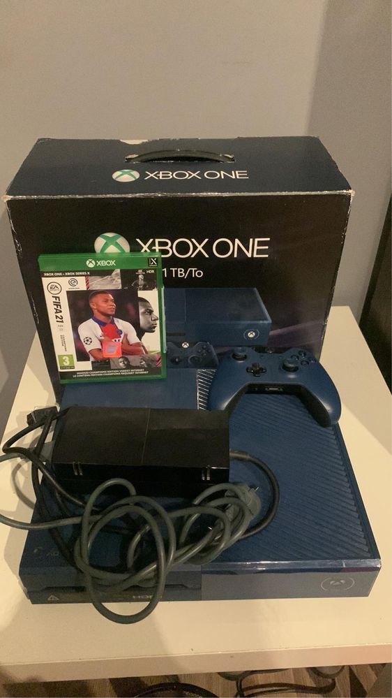 Xbox one 1TB forza motorsport 6 fifa 21 pad pudełko wersja limitowana