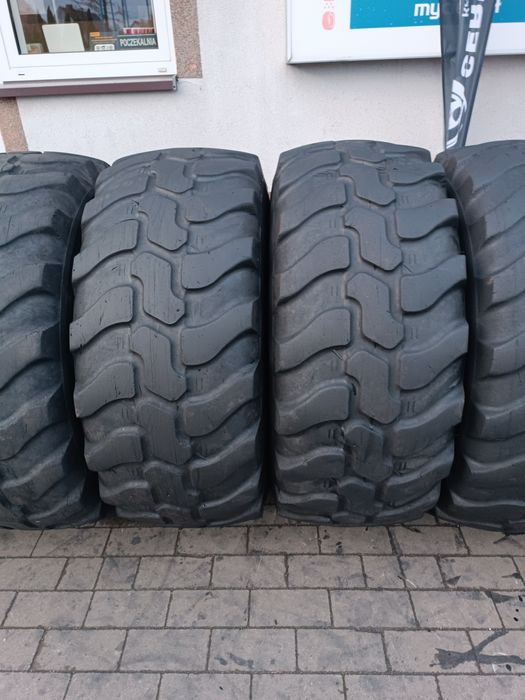 405/70R18 Dunlop SP T9 i Magna MA 11  15.5/70R18