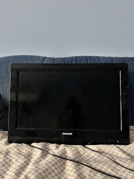 Телевізор Phillips 32 дюйми