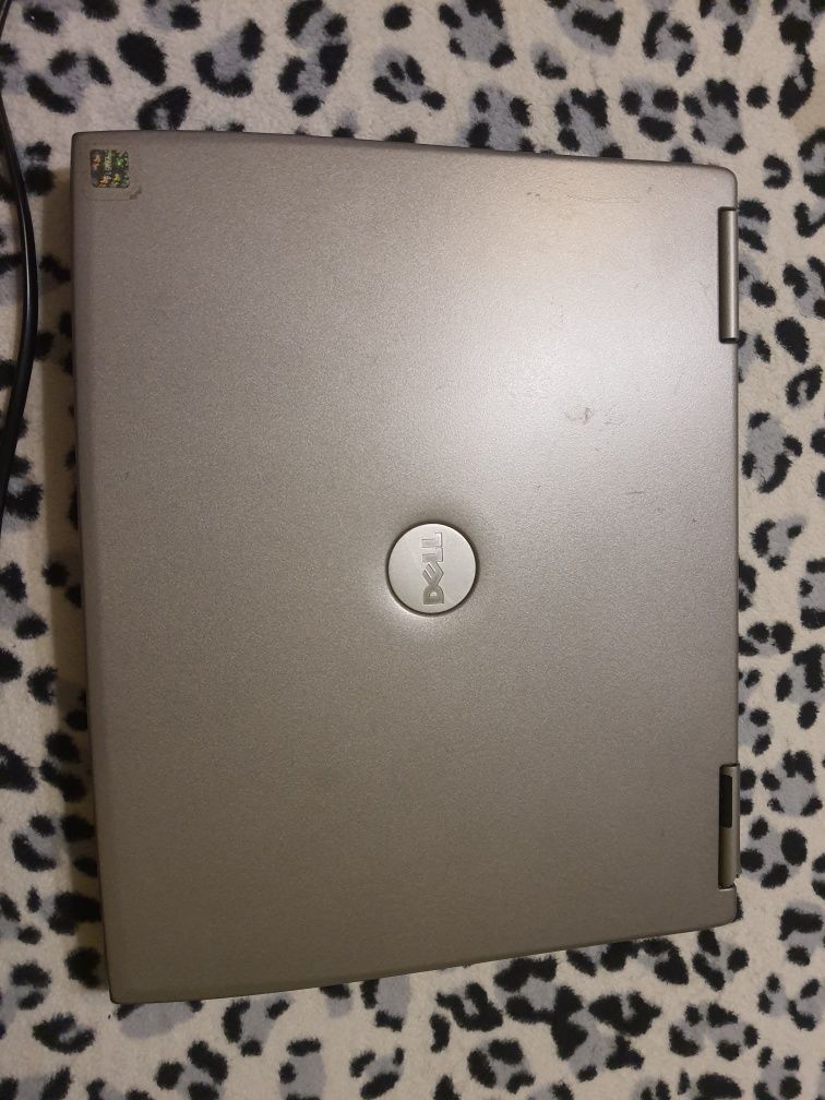 Laptop Dell Latitude D600