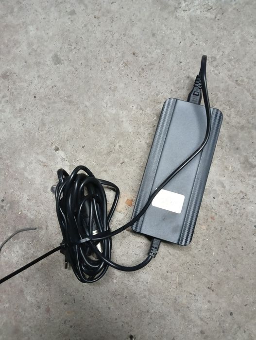 Ładowarka roweru elektrycznego 36 v